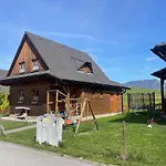 Chatyliptov-drevenice S 3 Spalnami Jasna Liptovska Mara Aqvapark * Liptovský Mikuláš