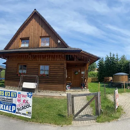 בית נופש Chatyliptov-Drevenice S 3 Spalnami Jasna Liptovska Mara Aqvapark