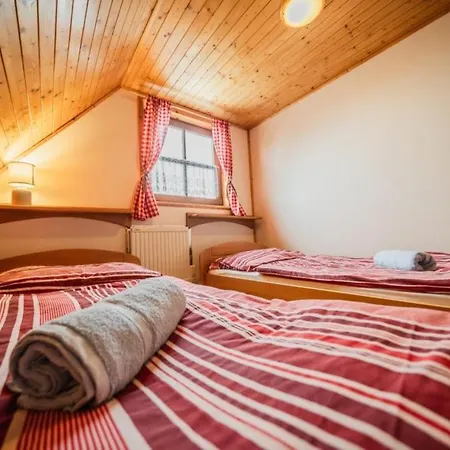 Chatyliptov-drevenice Liptovsky Trnovec Aqvaparktatralandia-jasná Chopok Сasa de vacaciones Liptovský Mikuláš