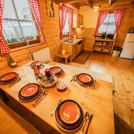Feriehus Chatyliptov-drevenice Liptovsky Trnovec Aqvaparktatralandia-jasna Chopok