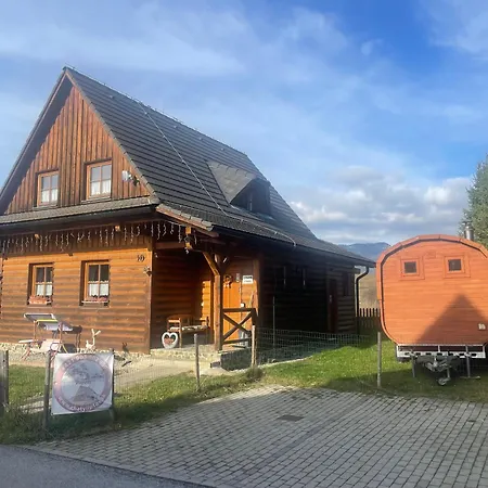 Chatyliptov-drevenice S 3 Spalnami Jasna Liptovska Mara Aqvapark * Liptovský Mikuláš