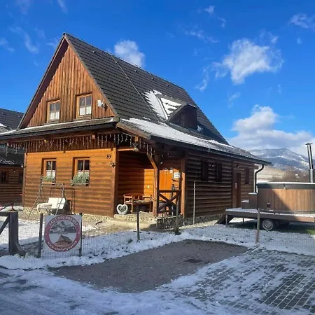 Chatyliptov-drevenice S 3 Spalnami Jasna Liptovska Mara Aqvapark Dovolenkový dom *