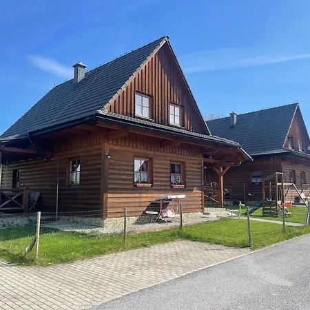 Chatyliptov-drevenice S 3 Spalnami Jasna Liptovska Mara Aqvapark بيت للعطل