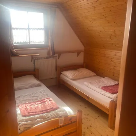 Chatyliptov-drevenice S 3 Spalnami Jasna Liptovska Mara Aqvapark Dovolenkový dom *